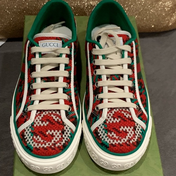 Gucci Shoes - BNWT Gucci Sneakers